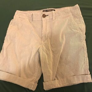American Eagle- Summer Khaki Shorts